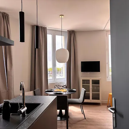 Chic Vue Imprenable Sur Le Vieux Port Apartmán